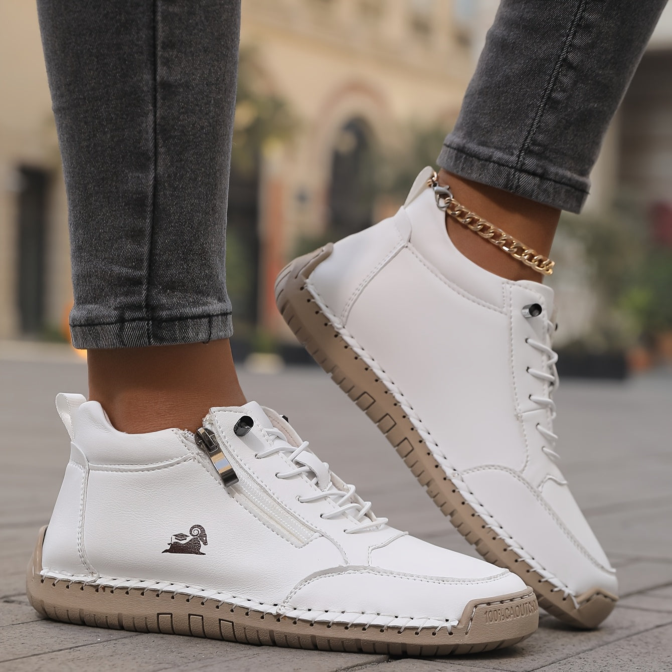 MILA - COMFORTABLE ORTHOPEDIC SNEAKERS