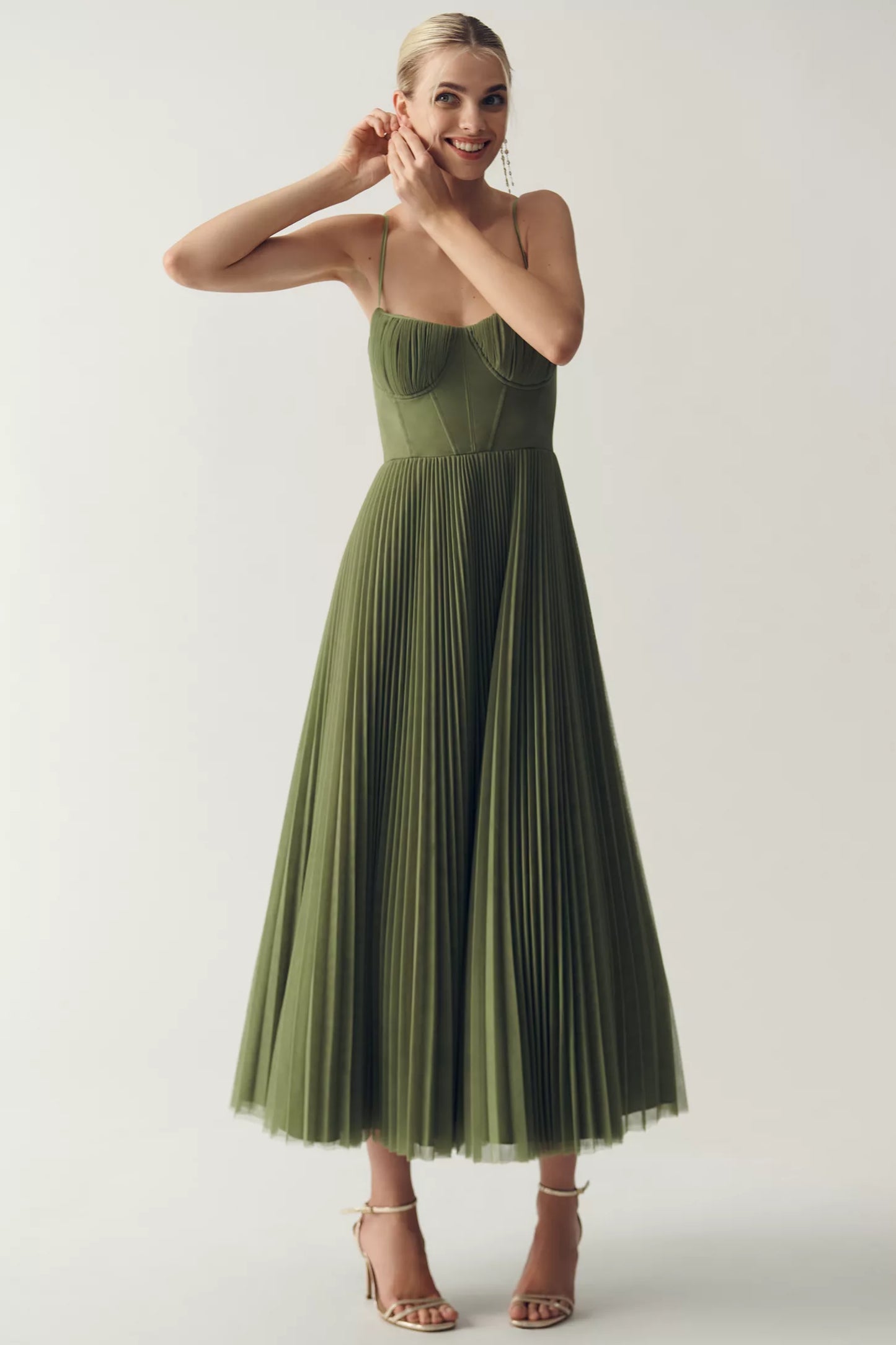 OLIVIA - BACKLESS DRESS